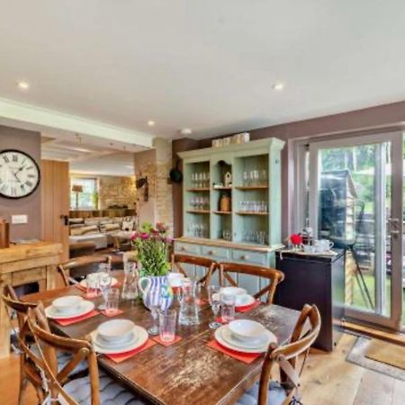 Luxury Country Cottage With A View Enstone Екстериор снимка