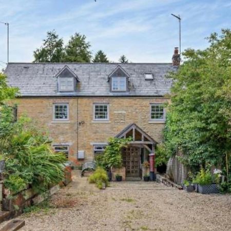 Luxury Country Cottage With A View Enstone Екстериор снимка
